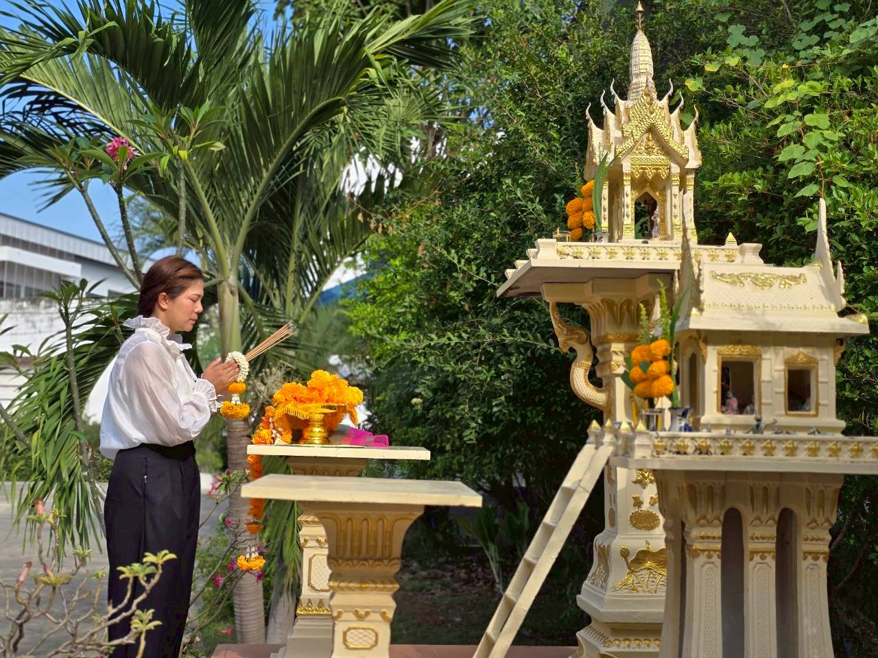 title - สำนักงานการปฏิรูปที่ดินจังหวัดเพชรบุรี (ส.ป.ก. เพชรบุรี) ต้อนรับนางสาวศุภาพิชญ์ อุปัชชนานันท์ เนื่องในโอกาสย้ายมาดำรงตำแหน่งปฎิรูปที่ดินจังหวัดเพชรบุรี ณ ส.ป.ก.เพชรบุรี